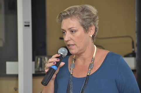 Mais incentivo ao aleitamento materno é sugerido por Erika Tank