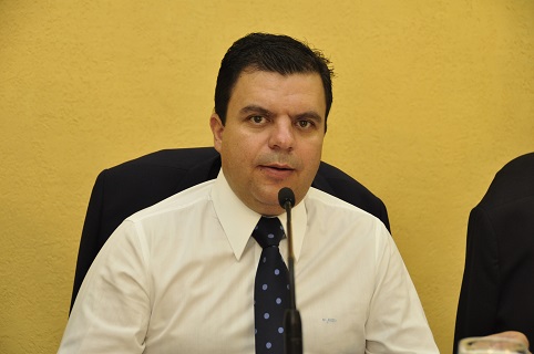 Projeto proíbe instalação de caixas eletrônicos em áreas públicas