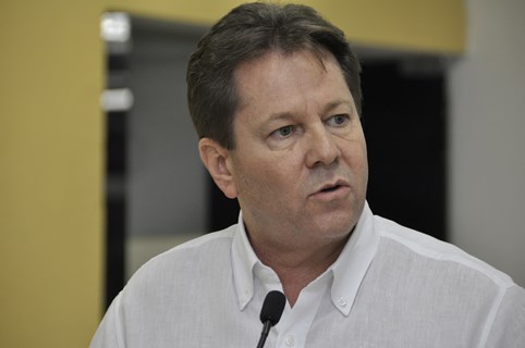 Dr. Júlio (DEM) propõe implantar o Disque-Calçada em Limeira
