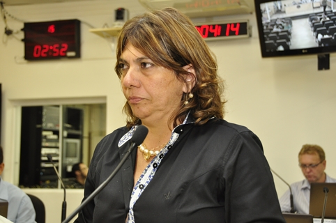Dra. Mayra Costa (PPS) promove ação de doação de frascos de vidro para banco de leite da Santa Casa