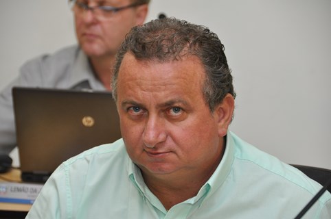 Miguel solicita dispositivo que reduza velocidade na Via Francisco D´Andrea