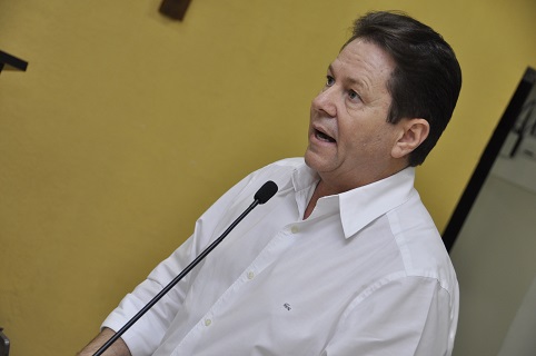 Dr. Júlio apresenta moção de apelo ao STF e à Procuradoria Geral da República para ação conjunta contra golpe aplicado a funcionários públicos