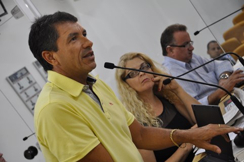 Corte de mato e limpeza em Praça do Jardim São João ocorrem após pedido de vereador