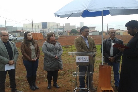 Profª Érika Monteiro participa do lançamento da Creche Village