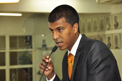 Tigrão solicita que hospitais notifiquem Ministério Público quando houver ocorrência de uso de bebida alcoólica por adolescentes