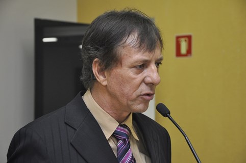 Toninho Franco assume como vereador