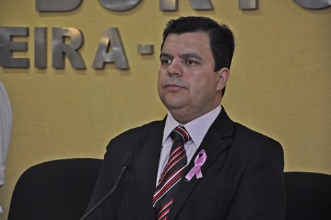 Câmara aprova projeto que proíbe instalação de caixas eletrônicos em áreas públicas do município