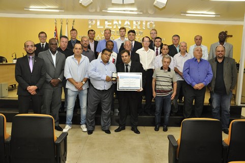 Diploma de Gratidão é entregue ao Independente