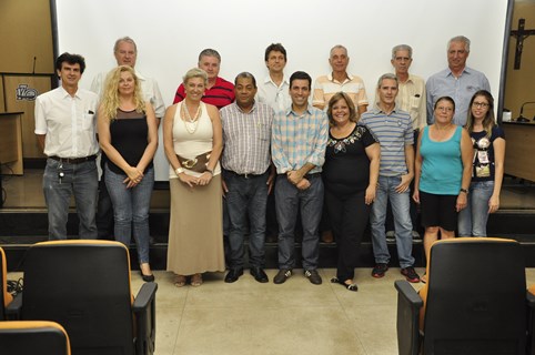 Alex Rosa conversa com vereadores da comissão que estuda implementação do sistema de Dutoviário do Etanol