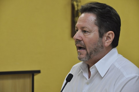 Vereador Dr. Júlio apresenta balanço de 2013/2014