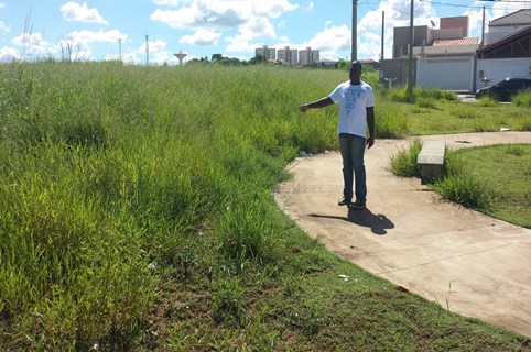 Vereador visita Campo Verde e ouve reclamações de moradores