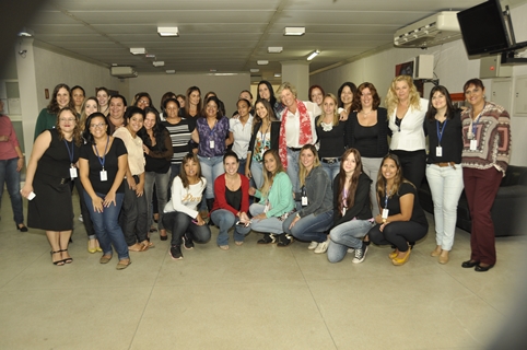 Câmara Municipal homenageia servidoras com café da manhã