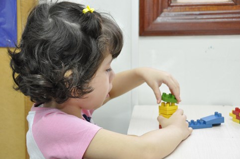 Câmara sedia exposição de fotos sobre conscientização do autismo