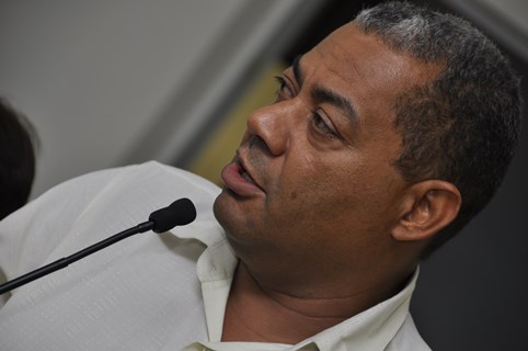 Jorge de Freitas apresenta indicação para trocar 32 lâmpadas na Avenida Maria Thereza