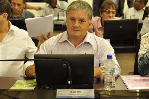 Zé da Mix questiona revogação de concorrência pública relacionada à construção do CIE, no bairro Lagoa Nova