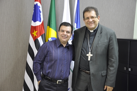 Presidente do Legislativo recebe Dom Vilson