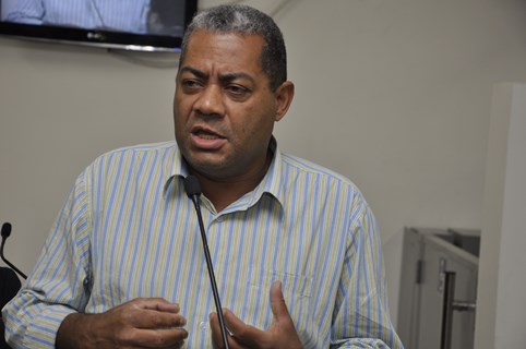 Jorge de Freitas requer que ruas sejam limpas, pela Prefeitura, após feiras