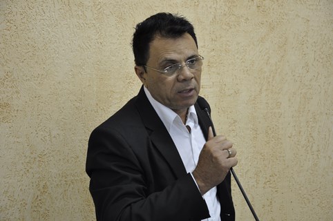 Aloízio é autor de projeto que proíbe entrada de menores em festas Open Bar