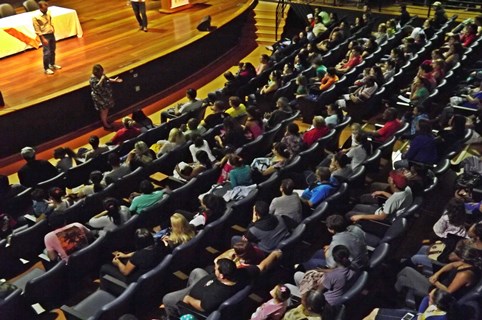 Prof.ª. Érika participa de assembleia da Associação Habitacional de Limeira