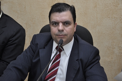 Nilton Santos requer sistema de aprovação digital para projetos arquitetônicos em Limeira