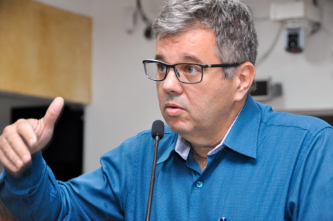 Dr. Marcelo Rossi pede informações sobre o Bolsa Família