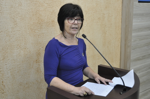 Dia do professor é tema de Tribuna Livre