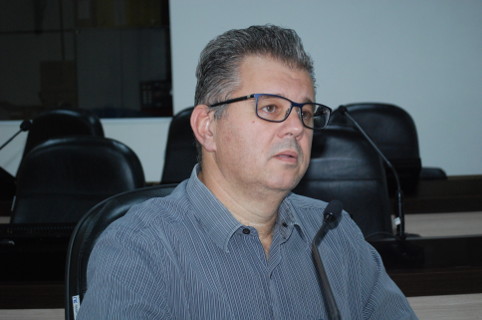 Dr. Marcelo Rossi pede informações sobre o serviço 156
