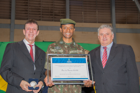 Tiro de Guerra recebe Diploma de Gratidão