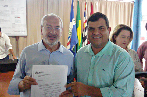 Clayton Silva apresenta moção contra curso destinado a educadores da rede estadual