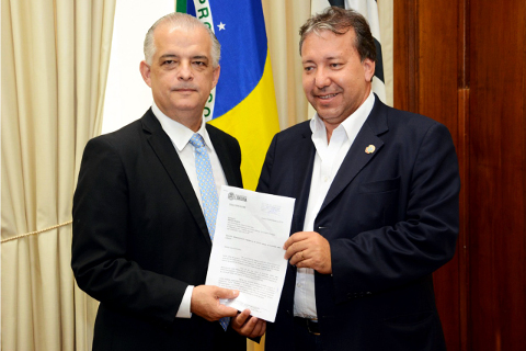 Wagner Barbosa reforça pedido de ambulâncias ao governo de SP