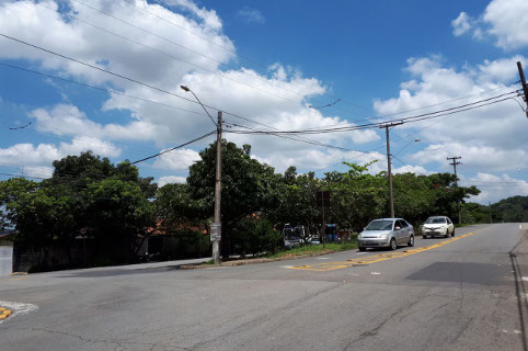 Prefeitura realiza melhorias na iluminação pública após indicação de Clayton Silva