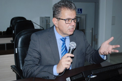Lombada é implantada após pedido do Dr. Marcelo Rossi