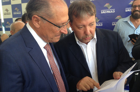 Wagner Barbosa pede melhorias ao Judiciário durante inauguração do Fórum
