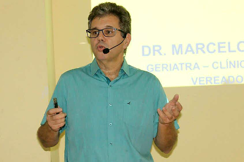 Dr. Marcelo Rossi ministra palestra sobre envelhecimento saudável 