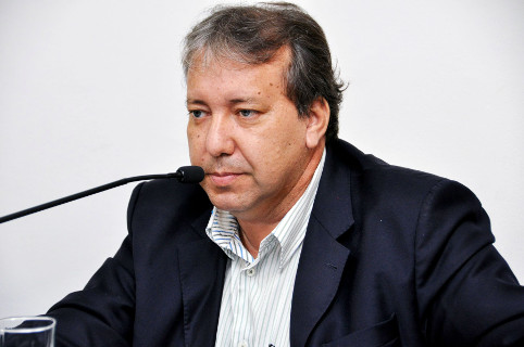 Vereador esclarece sobre projeto de abertura do comércio