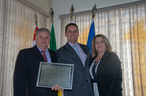 Pastor Vilson Alves recebe o Título de Cidadão Limeirense