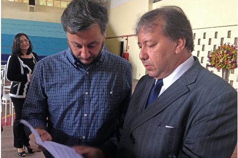 Wagner Barbosa pede solução para escolas em encontro com secretário Estadual de Educação