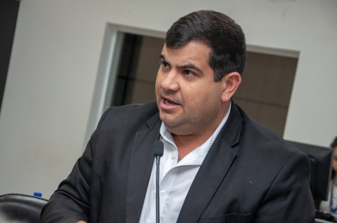Clayton Silva apresenta moção de apelo contra a legalização do aborto no Brasil