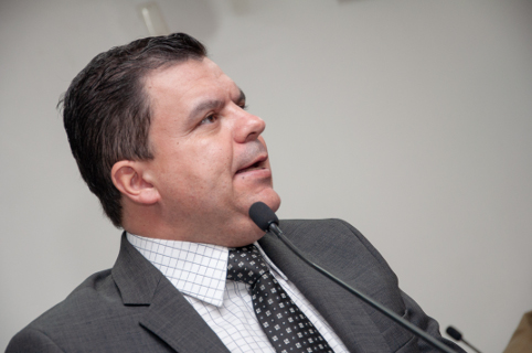 Projeto institui obrigatoriedade de geradores em edificações médicas no Município