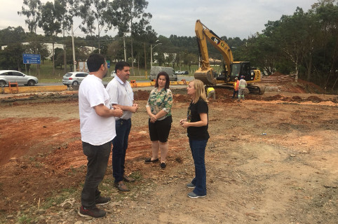 Helder do Táxi visita obras na Limeira-Cordeirópolis