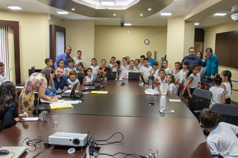 Câmara recebe alunos das escolas Waldemar Lucato e RGF Júnior
