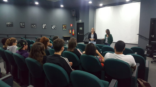 Cine Câmara promove reflexão sobre suicídio  