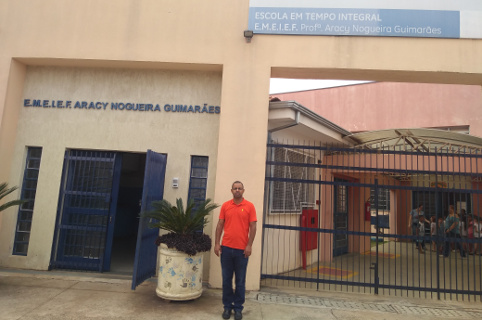 Waguinho da Santa Luzia visita escolas municipais e ouve diretoras e monitoras