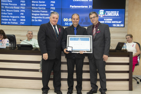 Câmara concede homenagem ao presidente da Agrespa