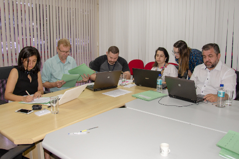 CCJR: 12 projetos recebem pareceres favoráveis