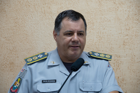 Comandante do 36º Batalhão da PM se apresenta aos vereadores e população na Câmara