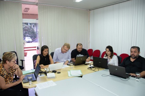 CCJR analisa 31 projetos na quarta-feira (10)