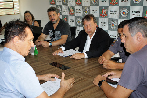 Wagner Barbosa pede reativação de base e reforço da PM contra furtos na Costa e Silva