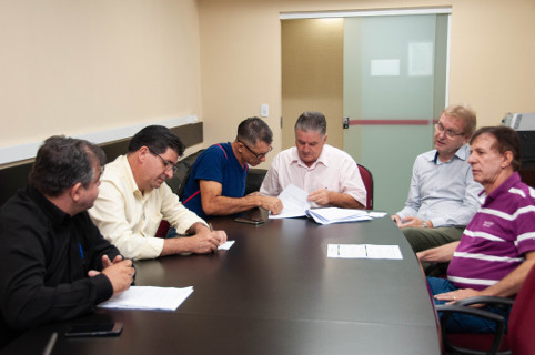 Líderes partidários definem sete projetos para ir à votação