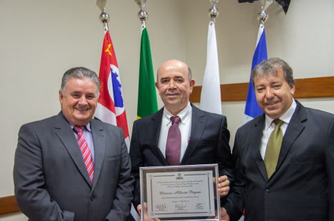 Câmara entrega Título de Cidadão Limeirense ao dr. Marcos Alberto Pagani